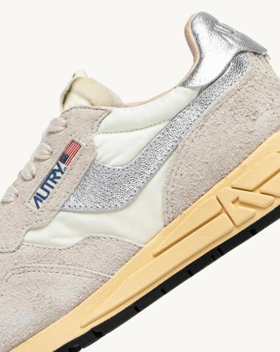 26SS 오트리 릴윈드 스니커즈 WWLW MU01 WHT SILV White - AUTRY