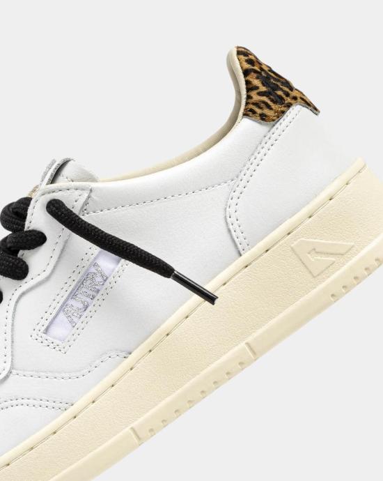 26SS 오트리 메달리스트 로우 스니커즈 AULW OC01 WHT LEOP White leopard - AUTRY