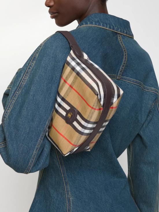 26SS 버버리 미니 하이랜드 더플백 8119773 A2021 Beige - BURBERRY