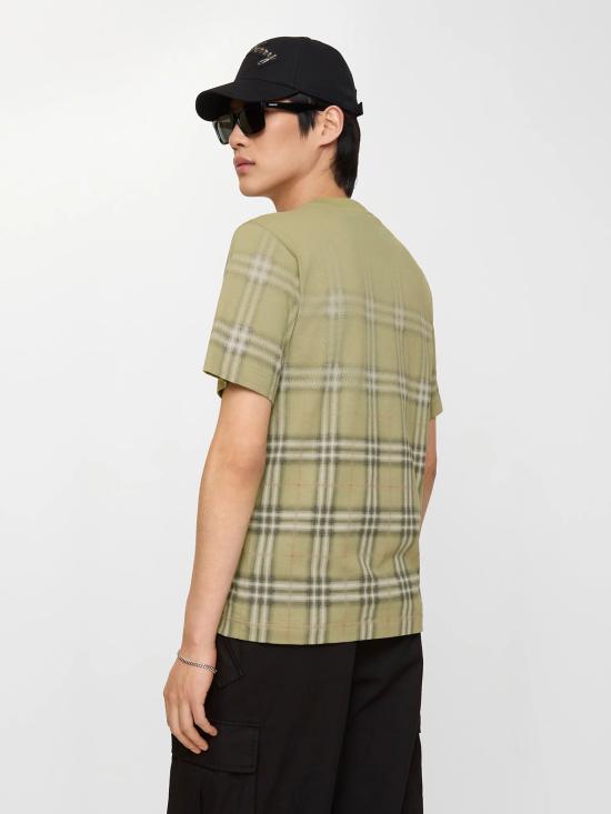 26SS 버버리 반팔 티셔츠 8119023 C4053 Green - BURBERRY