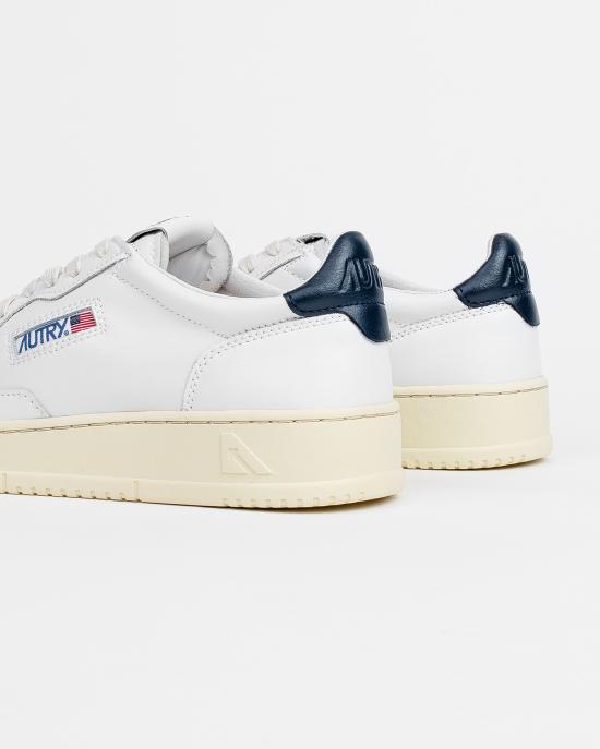 26SS 오트리 메달리스트 로우 스니커즈 AULM LL12 WHT SPACE Blue - AUTRY