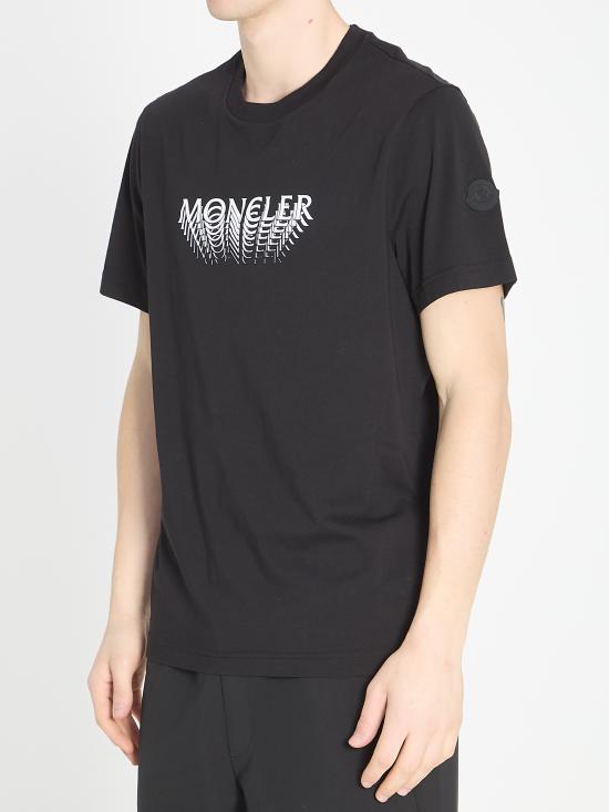26SS 몽클레어 반팔 티셔츠 L10918C0002289AYW999 BLACK - MONCLER