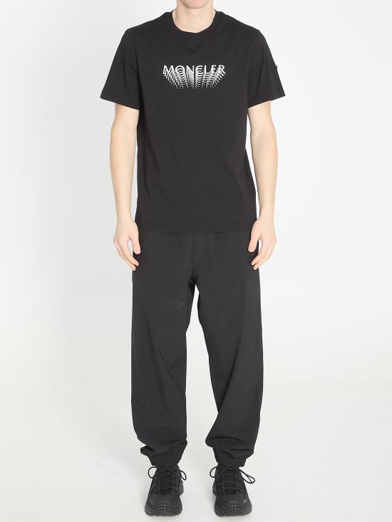 26SS 몽클레어 반팔 티셔츠 L10918C0002289AYW999 BLACK - MONCLER