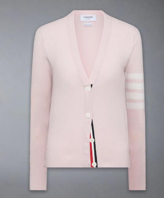 26SS 톰브라운 클래식 캐시미어 4바 브이넥 가디건 FKC001A00011 641 LIGHT PINK