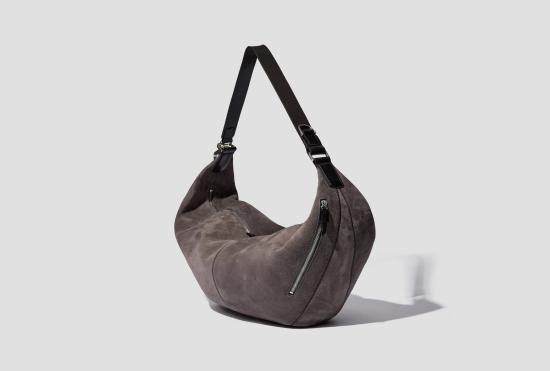 26SS 르메르 숄더백 대형 화살통 클립 백 - 스웨이드 가죽 BG0197 LL0125 그레이 - LEMAIRE