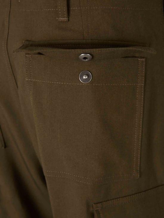 26SS 톰포드 숏팬츠 SCC004 FMW084 GAVGREEN WOOD MILITARY GREEN - TOMFORD