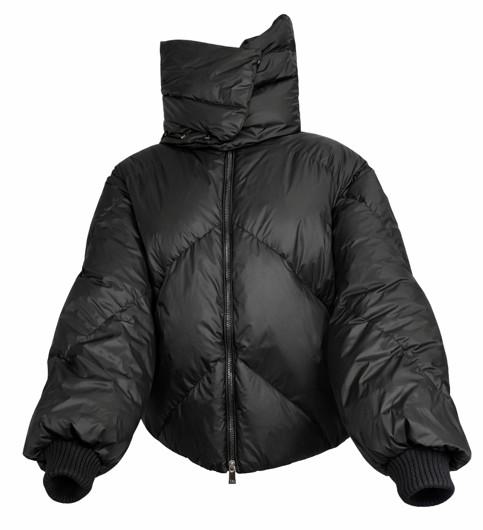 25FW 타트라스 숏패딩 LJXA0065010528D001 Black