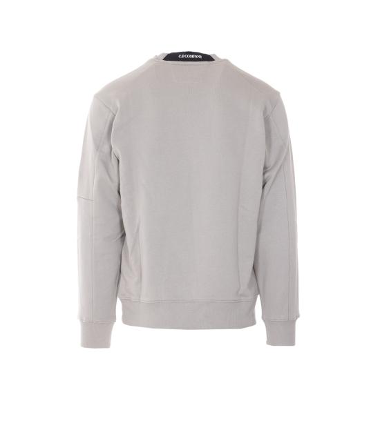 26SS 씨피 컴퍼니 다이애그널 레이즈드 플리스 크루넥 렌즈 스웨트셔츠 20CMSS713A005086W904 DOVE DOM - C.P. COMPANY