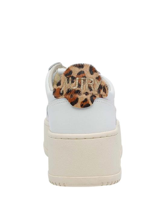 26FW 오트리 메달리스트 플랫폼 스니커즈 PTLWVO01 White - AUTRY