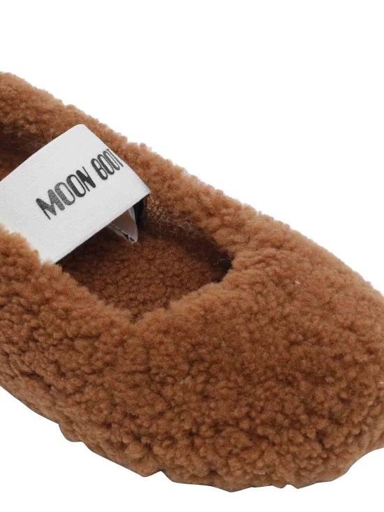 26SS 문부츠 플랫 슈즈 2400010M008 Brown - MOON BOOT