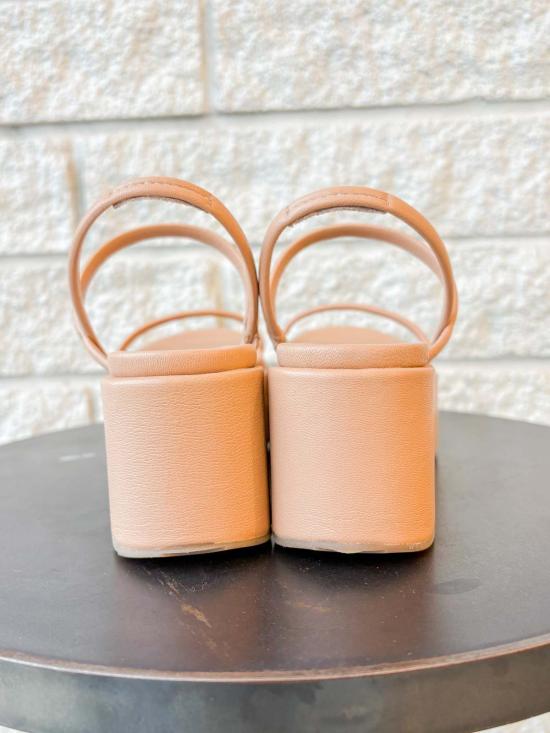  페드로 가르시아 샌들 니비아 스트랩 플랫폼  아몬드 카프린 - PEDRO GARCIA