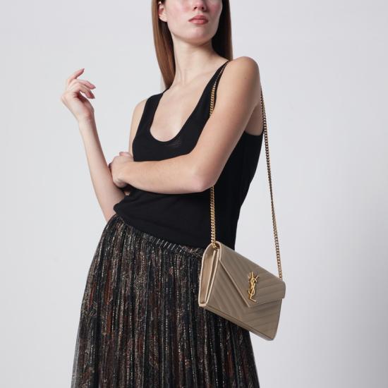 26SS 생로랑 레더 카산드라 체인 월렛 377828BOW01 Beige - SAINT LAURENT