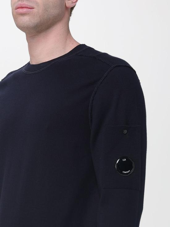 26SS 씨피 컴퍼니 코튼 씨 아일랜드 크루넥 렌즈 스웨터 20CMKN102A110560A 888 Blue - C.P. COMPANY