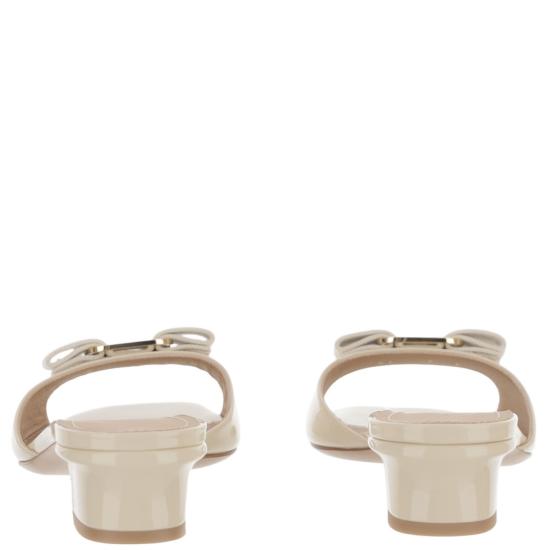 26SS 살바토레 페라가모 플랫 슈즈 01L415002 Neutrals - SALVATORE FERRAGAMO