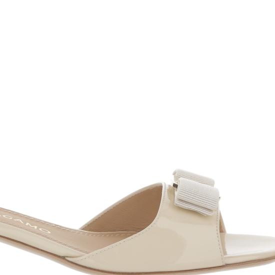 26SS 살바토레 페라가모 플랫 슈즈 01L415002 Neutrals - SALVATORE FERRAGAMO