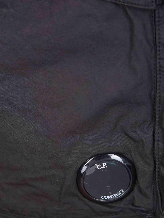 26SS 씨피 컴퍼니 스트레치 사틴 카고 렌즈 쇼츠 20CMBE127A110325G999 - C.P. COMPANY