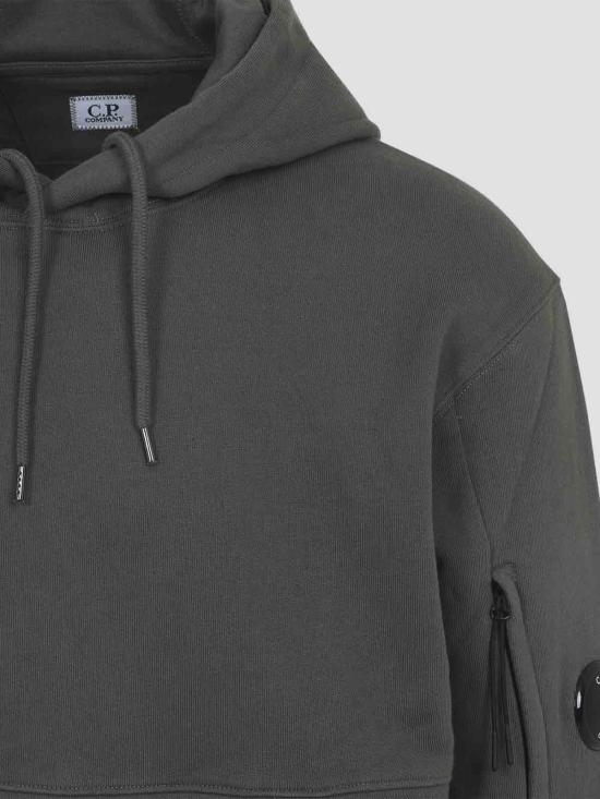 26SS 씨피 컴퍼니 다이애그널 레이즈드 플리스 후드 렌즈 스웨트셔츠 20CMSS714A005086W921 - C.P. COMPANY