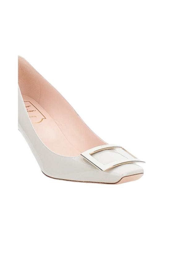 26SS 로저비비에 트럼펫 메탈 버클 펌프스 RVW40015280D1PB017 White - ROGER VIVIER