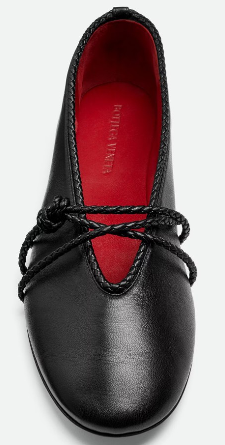 26SS 보테가베네타 플랫 슈즈 855866VBSD0 1000 BLACK - BOTTEGA VENETA