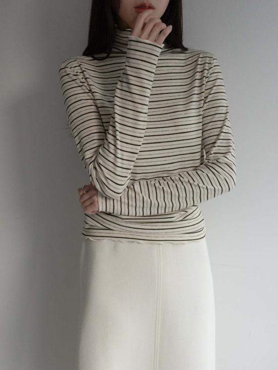  더 엔케이씨 스토어 터틀넥 NKC 스토어 캐시  탑