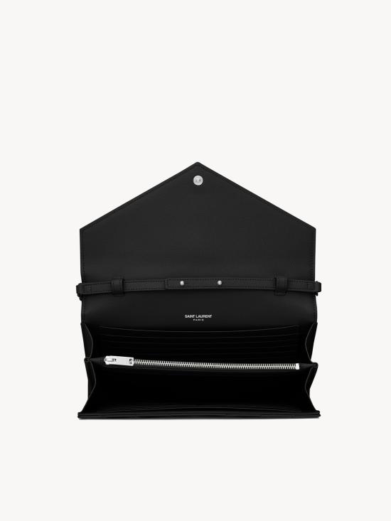 26SS 생로랑 그랑 드 뿌드르 엠보스드 레더 카산드라 마틀라세 체인 지갑 377828BOW08 1000 Black - SAINT LAURENT
