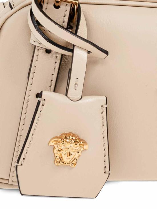 26SS 베르사체 VERSACE TAG 나파 볼링백 1A1317110157921YD7V Cream - VERSACE
