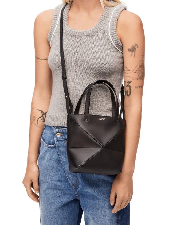 26SS 로에베 샤이니 카프스킨 미니 퍼즐 폴드 토트백 A657V25X01 1100 BLACK - LOEWE