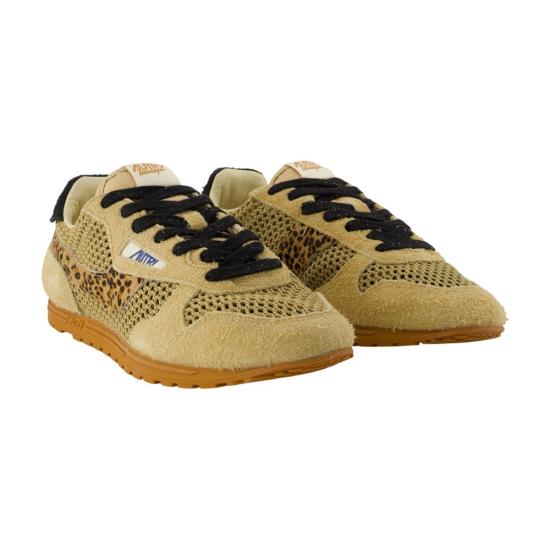 26SS 오트리 WINDSPIN 윈드스핀 스니커즈 WSLW KP01 brown - AUTRY