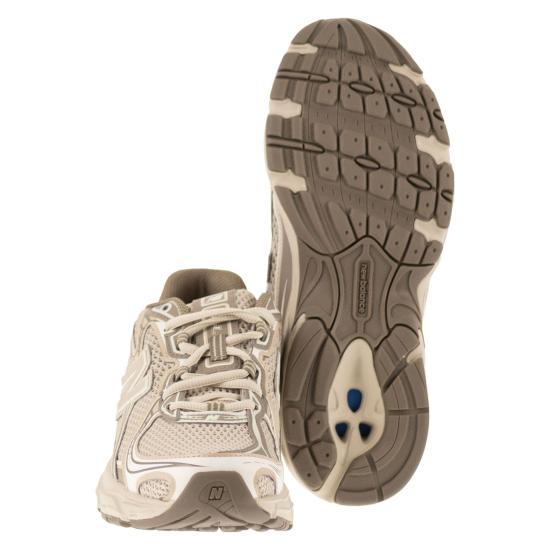 26SS 뉴발란스 740 스니커즈 U740 BEIGE - NEW BALANCE