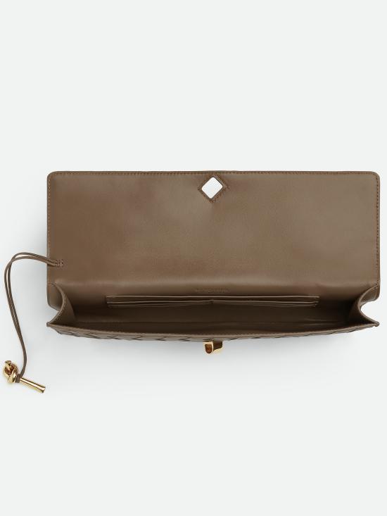 26SS 보테가베네타 안디아모 클러치 741511VCPP32360 BROWN - BOTTEGA VENETA