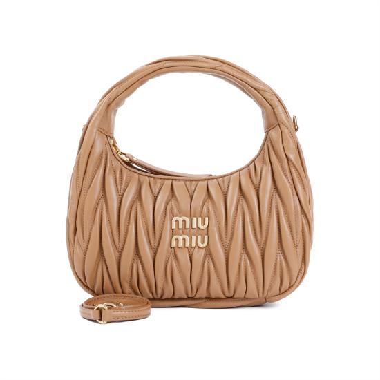 26FW 미우미우 마틀라쎄 완더 레더 토트백 5BC125VOOYAN88 F098L CARAMEL - MIU MIU