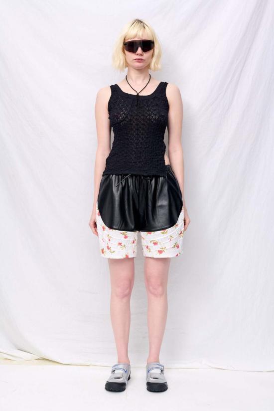  Zimo 숏팬츠 지모 화이트 플로럴 저지 핀턱 비건 가죽 반바지 - OTHER BRANDS