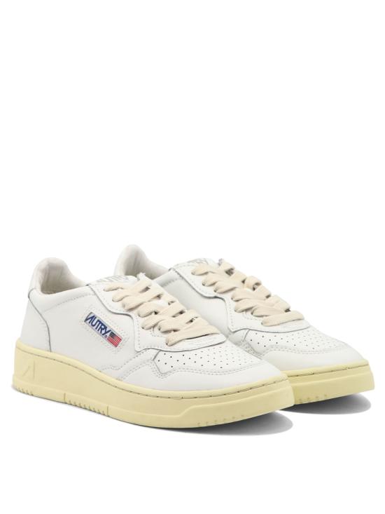 26SS 오트리 메달리스트 로우 스니커즈 AULWLL15 WHITE - AUTRY