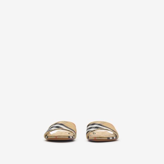 26SS 버버리 체크 패치 슬라이드 8119528165975 B9368 SANIPCHECK - BURBERRY