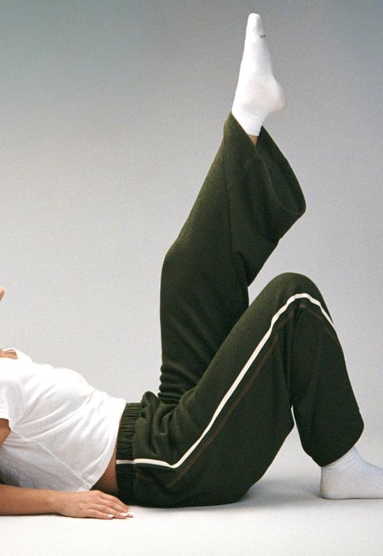  LA RELAXED 스트레이트 팬츠 라 릴랙스드 올리브 플리스 트랙 팬츠 - OTHER BRANDS