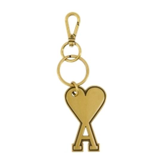 26SS 아미 하트 로고 키링 UKR906 369907 GOLD