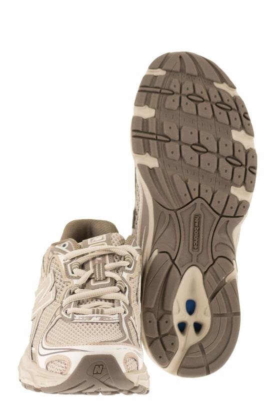 26SS 뉴발란스 740 스니커즈 U740 AS2 BEIGE - NEW BALANCE