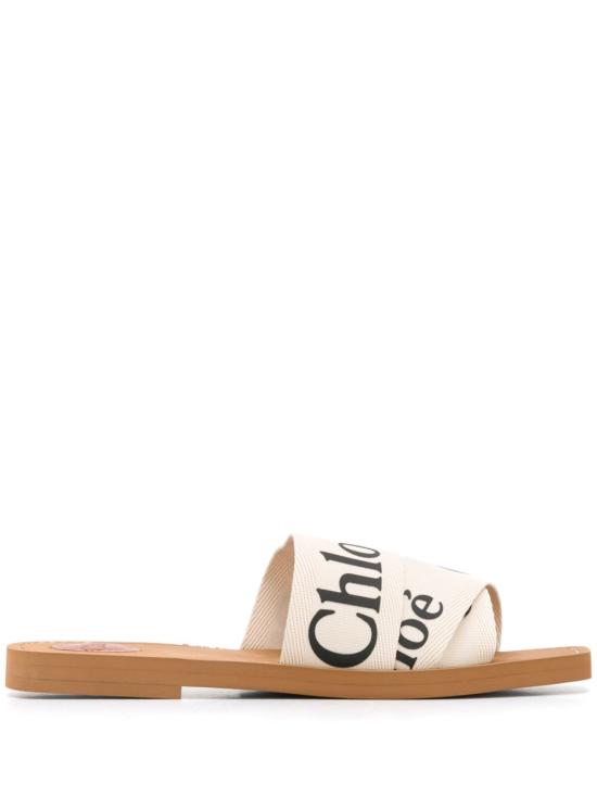 26SS 끌로에 우디 플랫 뮬 CHC22U188Z3101 WHITE