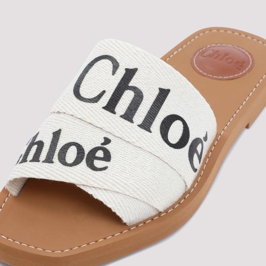 26SS 끌로에 우디 플랫 뮬 CHC22U188Z3101 WHITE - CHLOE