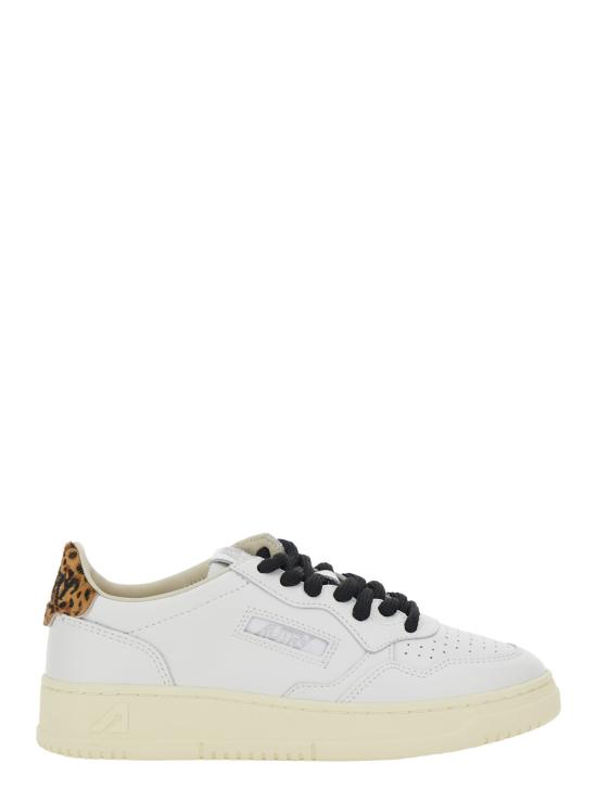 26SS 오트리 메달리스트 로우 스니커즈 AULWOC01WHTLEOP White