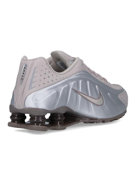 25FW 나이키 샥스 R4 스니커즈 HQ1988 200 Grey - NIKE