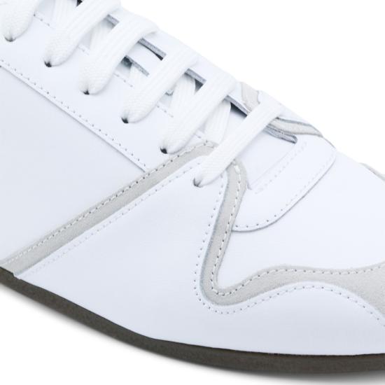 26SS 모스키노 스니커즈 MB15021G0OGAB10A White - MOSCHINO