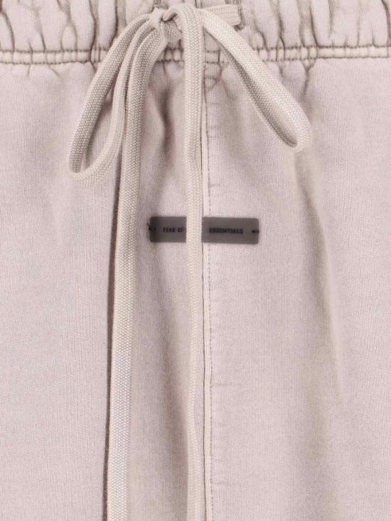 25FW 피어오브갓 스트레이트 팬츠 130HO258381F SMOKE GREY Beige - FEAR OF GOD