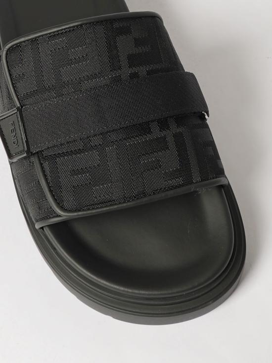 26SS 펜디 샌들 7X1850AOMF F0ABB Black - FENDI