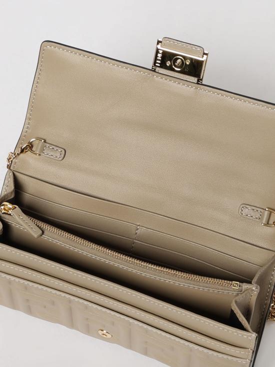 26SS 펜디 바게트 나파 레더 체인 장지갑 8M0365AAJD F0E65 Dove Grey - FENDI
