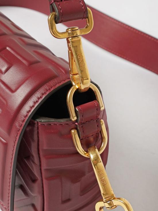 26SS 펜디 바게트백 8BR600AT57 F1CGF Burgundy - FENDI