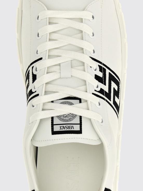 26SS 베르사체 그레카 로고 스니커즈 10144601A00776 2W020 White - VERSACE