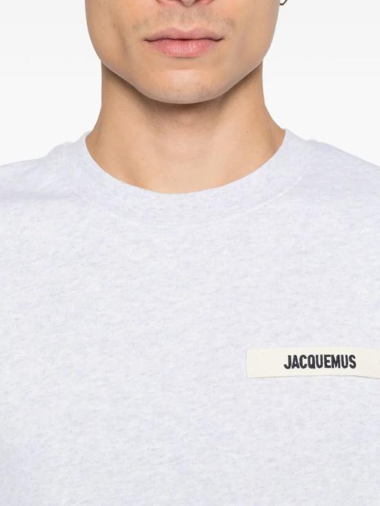 26SS 자크뮈스 반팔 티셔츠 25HTSM00133AJ00226098 950 GREY - JACQUEMUS