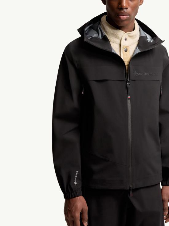 26SS 몽클레어 후드 티셔츠 L10971A000135987M 999 Black - MONCLER