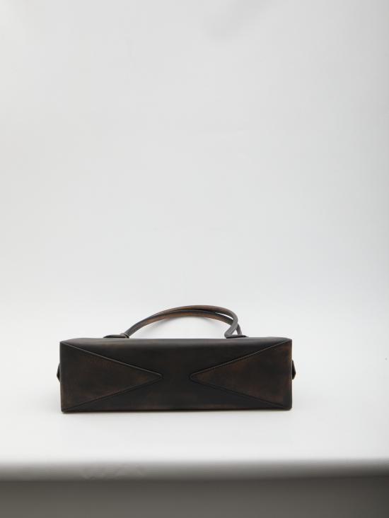 26SS 알라이아 르 테켈 미디움 레더 숄더백 AA1S06033I154 BROWN - ALAIA